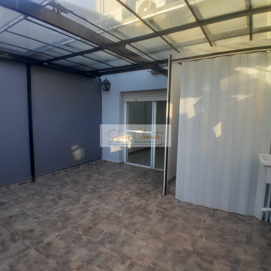 PH 3 ambientes en Villa del Parque con playroom, patio y cochera APTO CREDITO.
