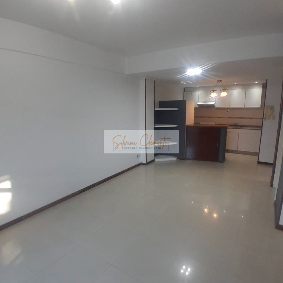 PH 3 ambientes en Villa del Parque con playroom, patio y cochera APTO CREDITO.