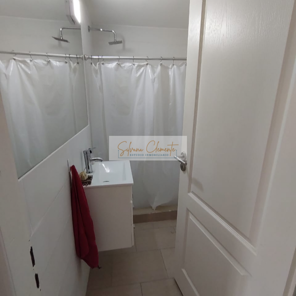Hermosa Casa doble lote 3 ambientes en Barrio Weekend Escobar