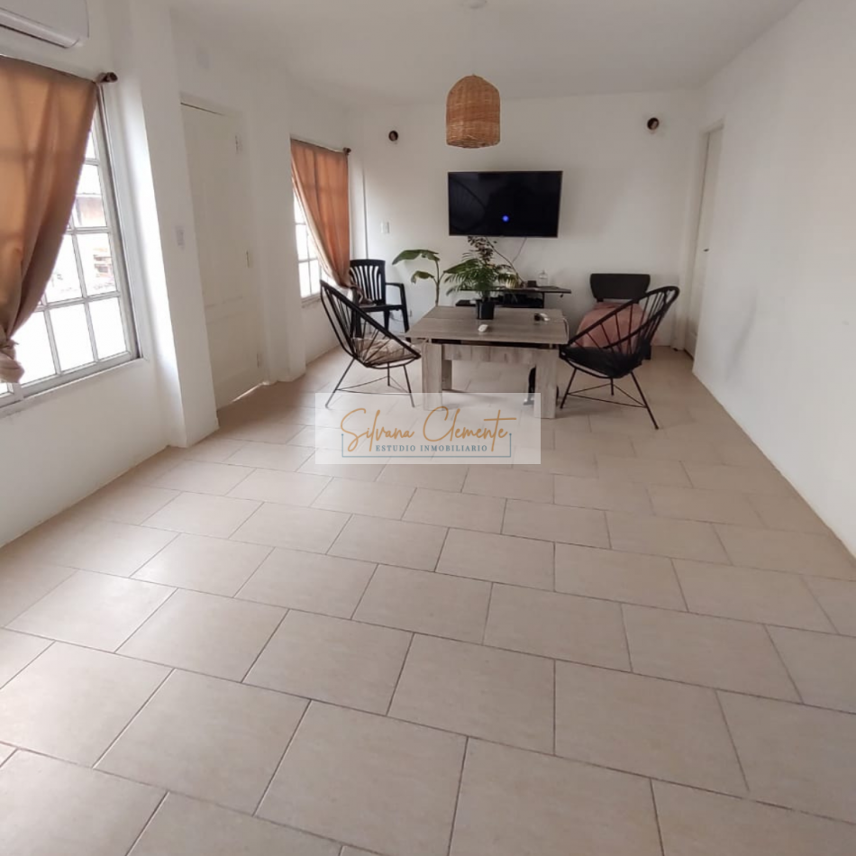 Hermosa Casa doble lote 3 ambientes en Barrio Weekend Escobar