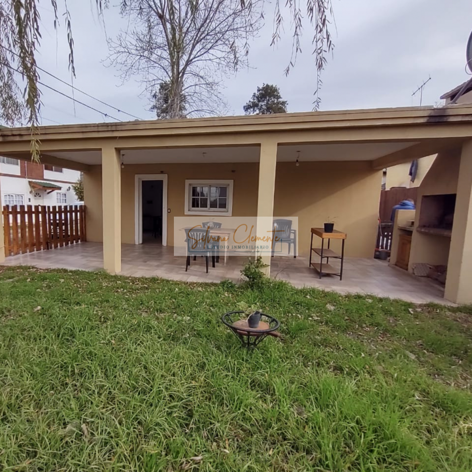 Hermosa Casa doble lote 3 ambientes en Barrio Weekend Escobar