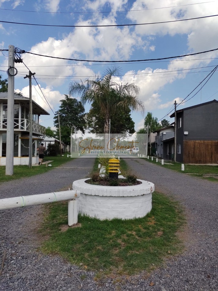 Casa 3 ambientes con parque y parrilla en Barrio Cerrado Weekend super luminosa 