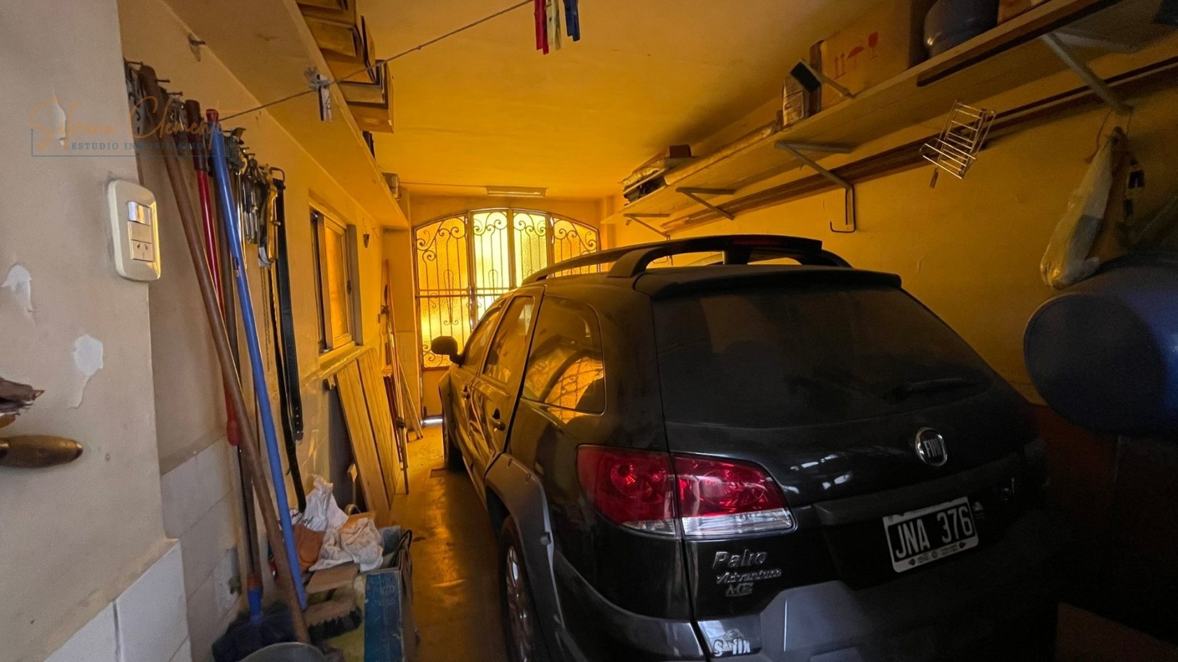 Casa en Lote Propio con 2 Viviendas y Potencial para 3 PH