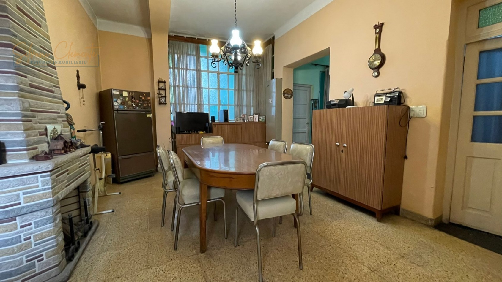 Casa en Lote Propio con 2 Viviendas y Potencial para 3 PH
