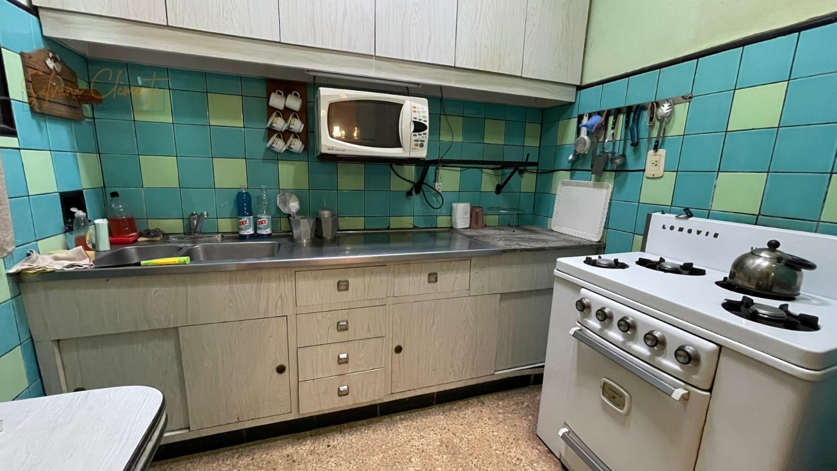 Casa en Lote Propio con 2 Viviendas y Potencial para 3 PH