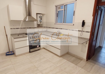 Impecable 3 Ambientes Reciclado a Nuevo Con Balcon al Frente apto credito