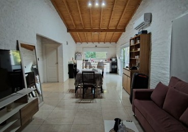 Casa 3 ambientes con parque y parrilla en Barrio Cerrado Weekend super luminosa 